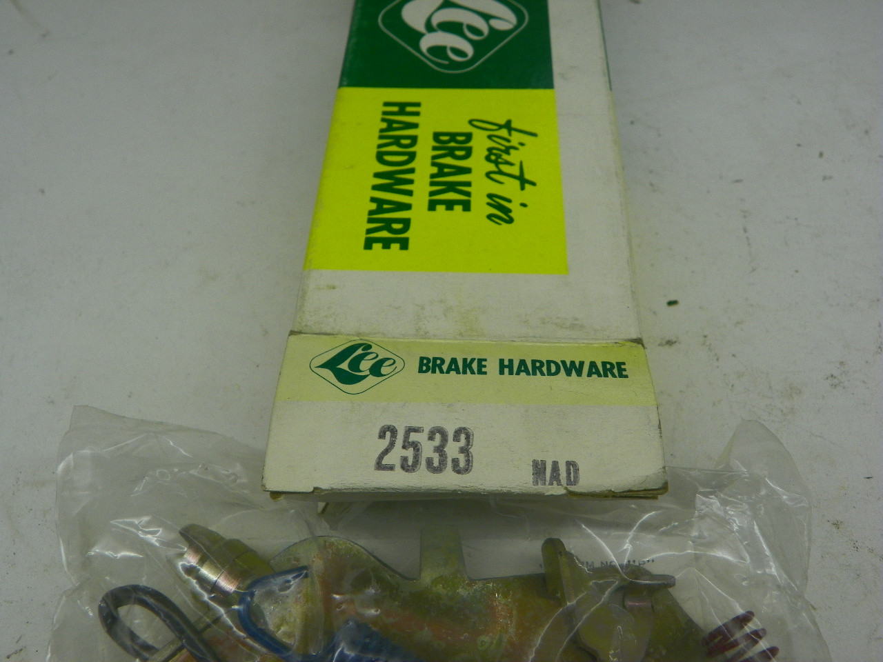 Lee 2533 Brake Self-Adjuster Kit for 1963-1978 GM Buick Oldsmobile Chevrolet Pontiac 9.5" drum brake restoration. - Image 3