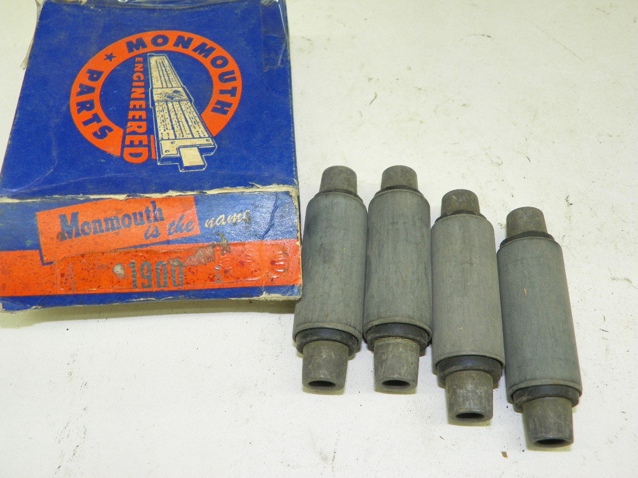 Monmouth 1900 Shackle Bushing for vintage auto part restoration - Image 1