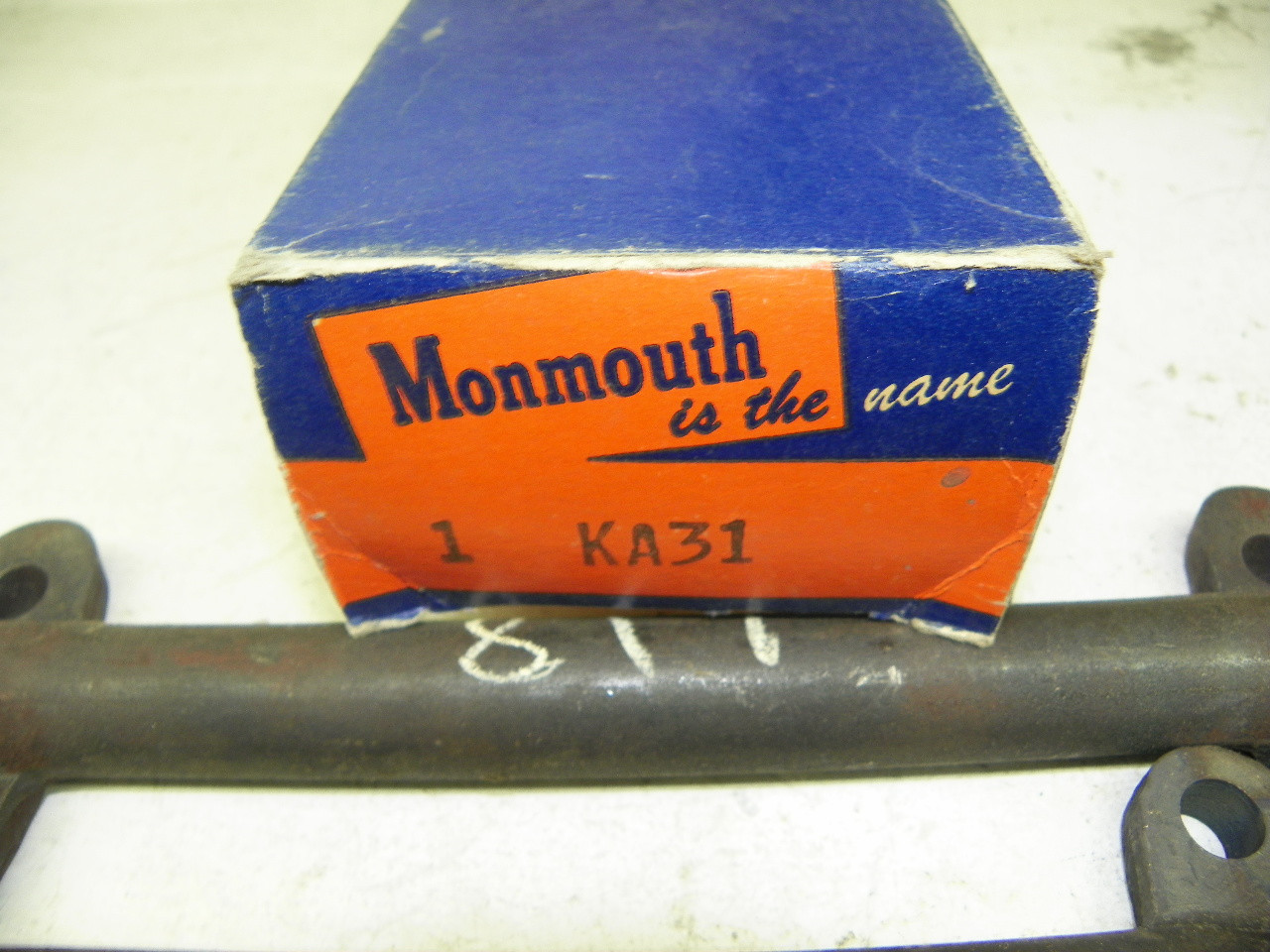 Monmouth KA31 Lower Control Arm Shaft Kit for 1939-1957 Hudson Kaiser Oldsmobile Pontiac Studebaker restoration. - Image 3