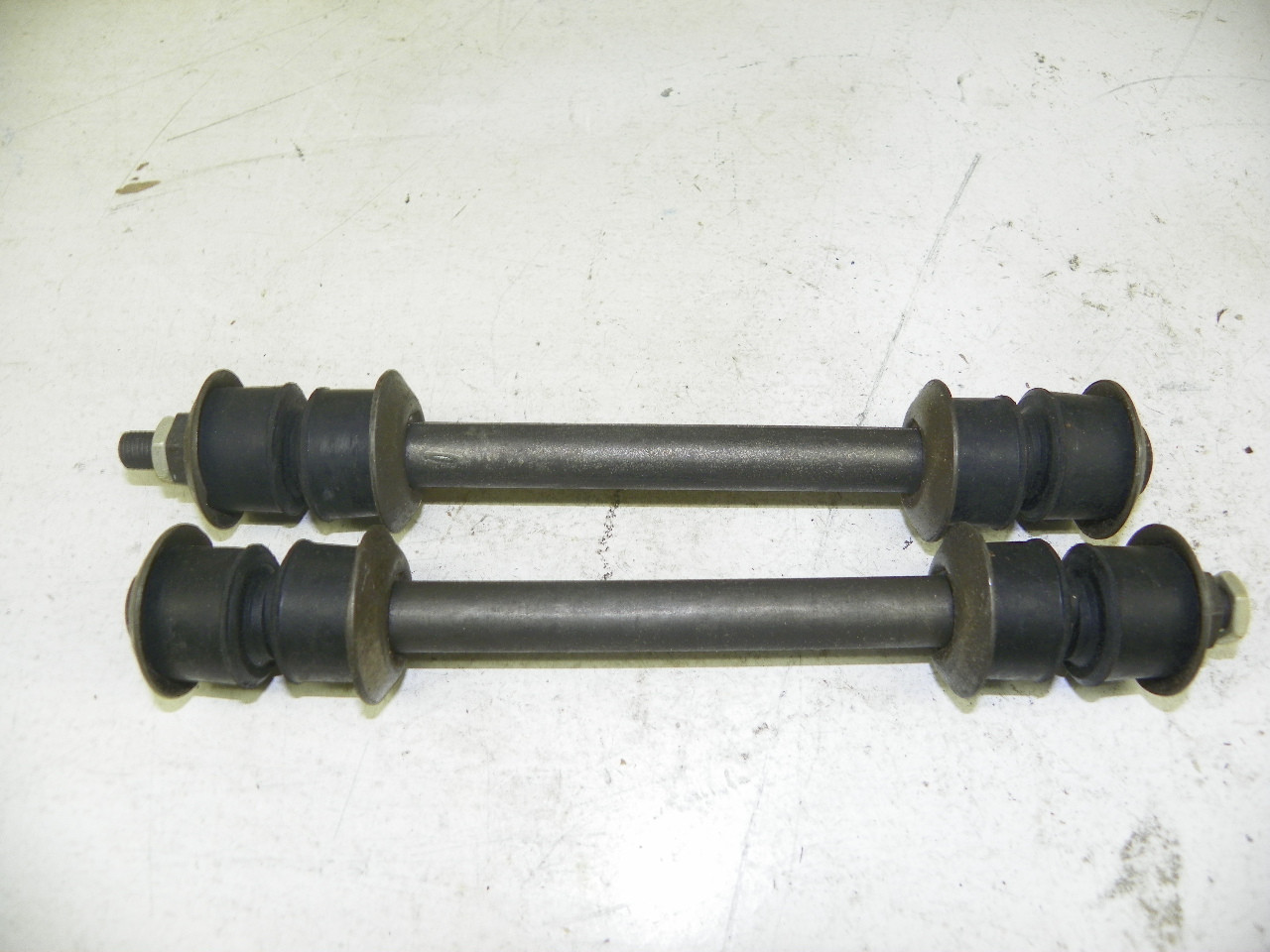 Monmouth KA-852 K-186 Rear Stabilizer Repair Kit for 1948-1951 Oldsmobile restoration. - Image 5