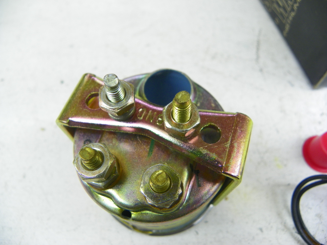 Stewart Warner 82304 Oil Pressure Gauge 0-80 PSI for vintage vehicle restoration - Image 6