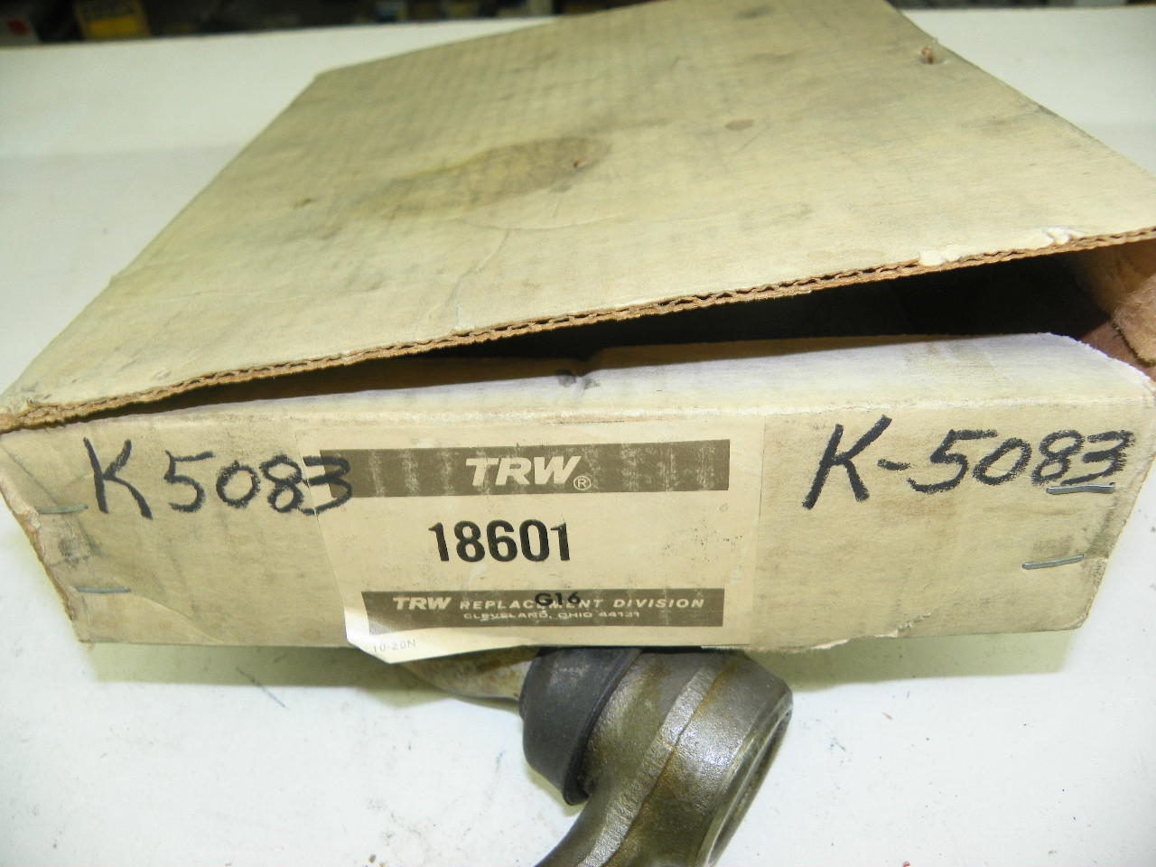 TRW 18601 Idler Arm & Support Assy. for 1963-1964 Oldsmobile All Exc. F85 steering restoration. - Image 3