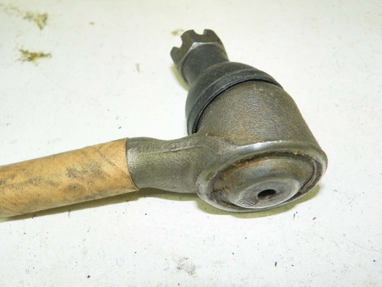 TRW ES447R Tie Rod End for 1971-1973 International Scout II Driver side restoration. - Image 7