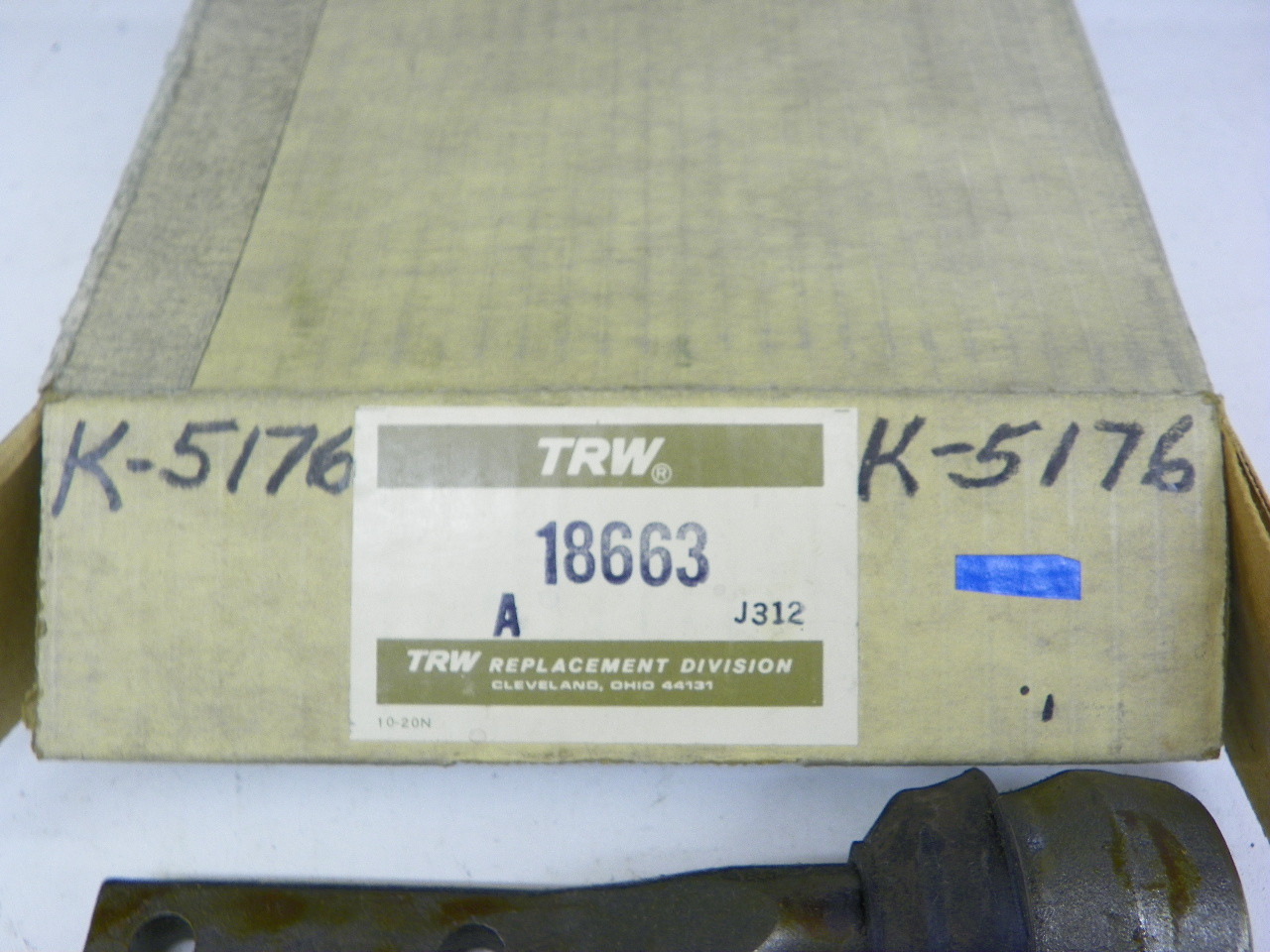 TRW 18663 Idler Arm & Bracket Assembly for 1965 Buick Wildcat Electra Power Steering restoration. - Image 3
