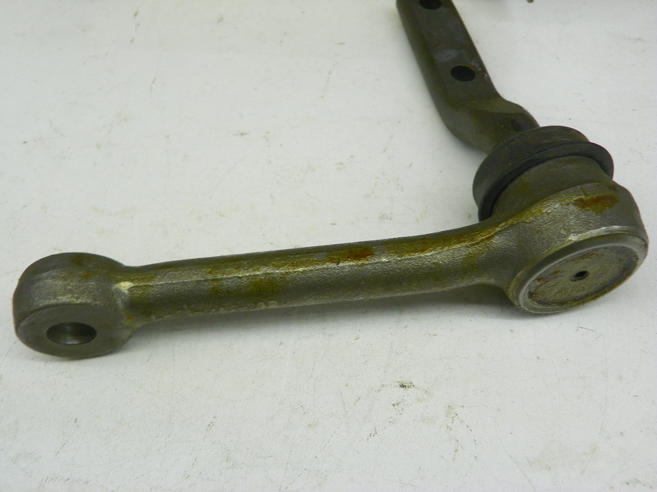 TRW 18663 Idler Arm & Bracket Assembly for 1965 Buick Wildcat Electra Power Steering restoration. - Image 5
