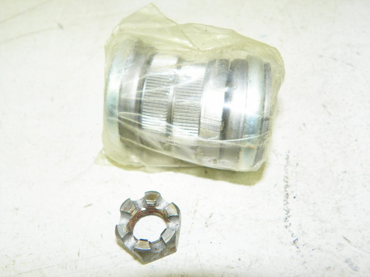 TRW 18567 Idler Arm Repair Kit for 1961-1965 Ford Mercury Falcon Comet Mustang restoration. - Image 4
