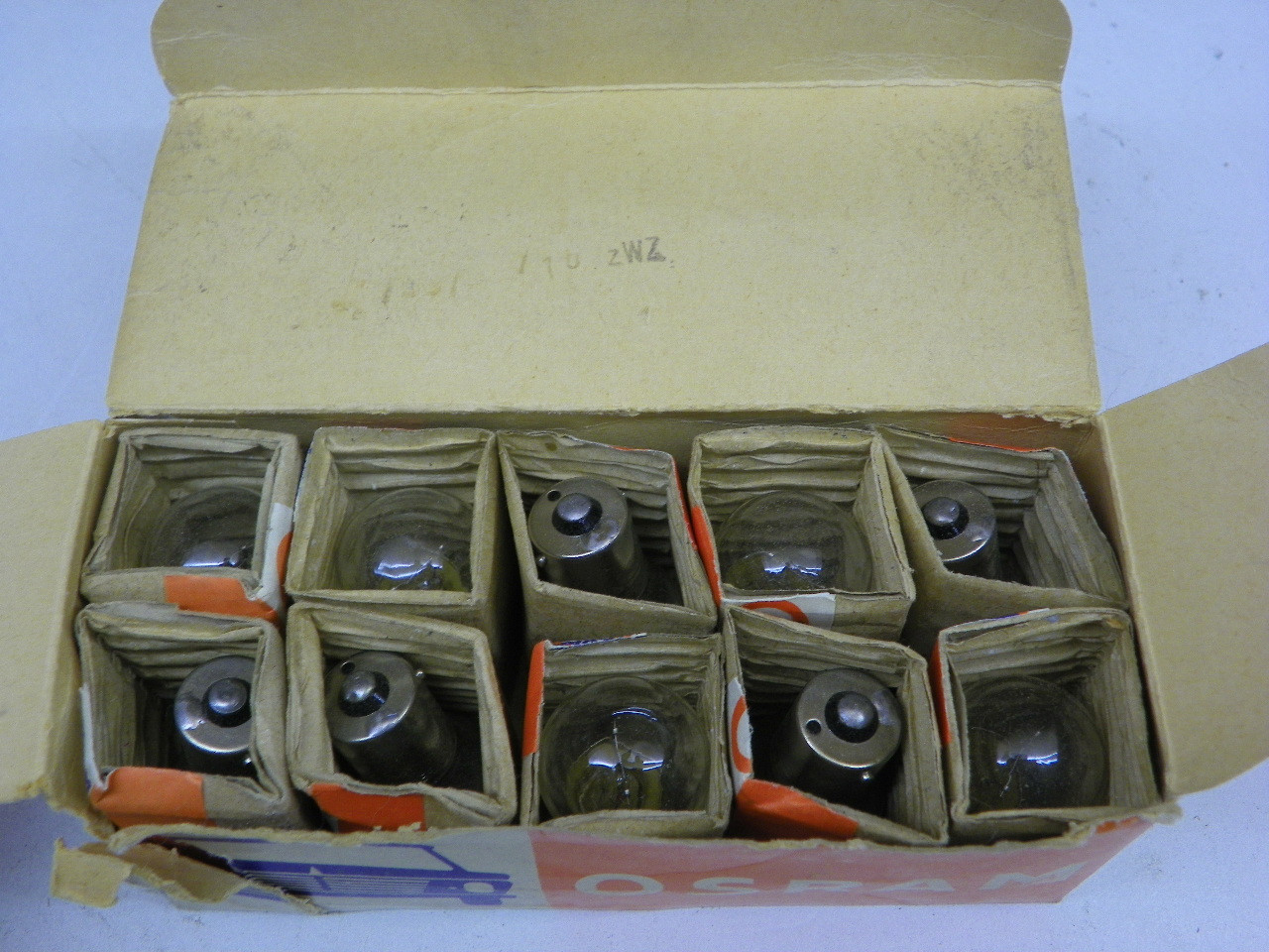 OSRAM 7526 6V 18W BA15s Light Bulb for vintage auto restoration. - Image 3
