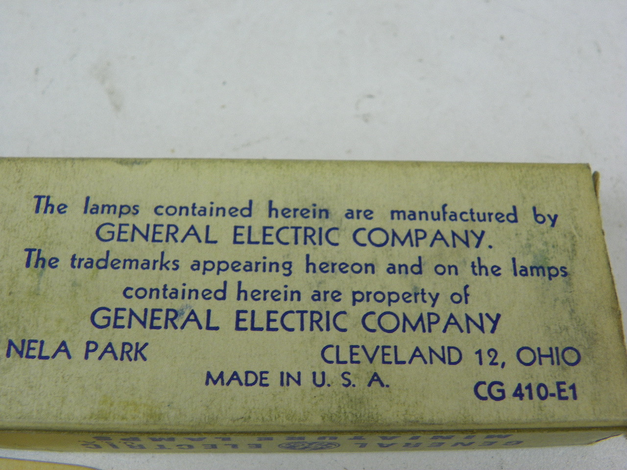 General Electric 131 Miniature Lamps NOS for vintage auto restoration - Image 3