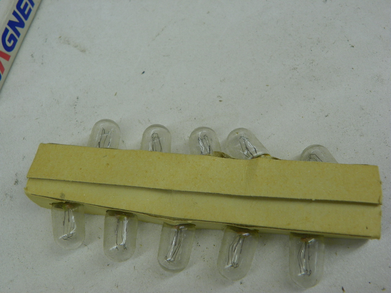 Wagner 1820 Miniature Bulb for vintage auto restoration. - Image 4