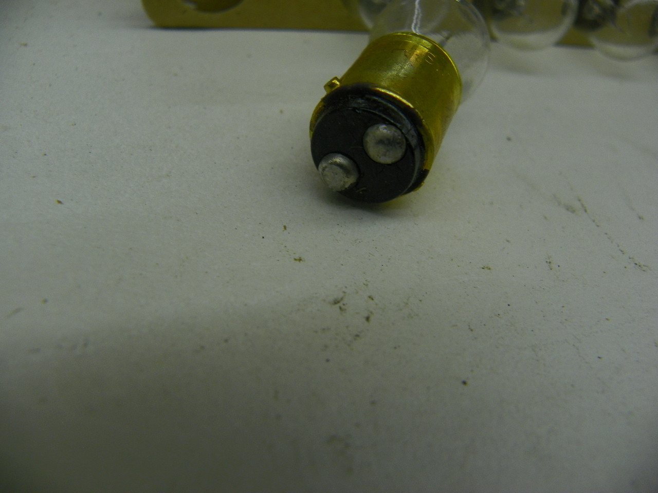 Westinghouse 1004 Miniature Light Bulb for vintage auto restoration - Image 5