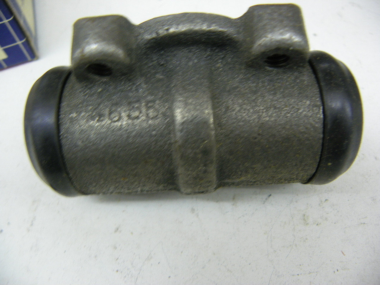 Raybestos 6128 Wheel Cylinder Assembly for vintage auto restoration. - Image 4