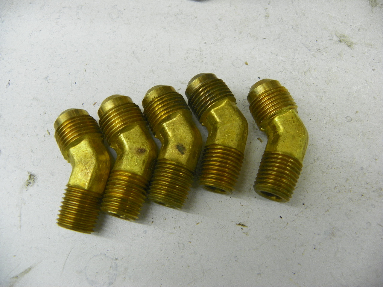 Imperial Eastman 54-F 45 Degree Brass Male Elbow 3/8" x 1/4" NORS for vintage auto restoration. - Image 4