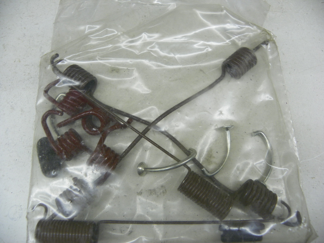 Carlson H7199 Rear Drum Brake Hardware Kit NORS F88754 for vintage auto restoration - Image 3
