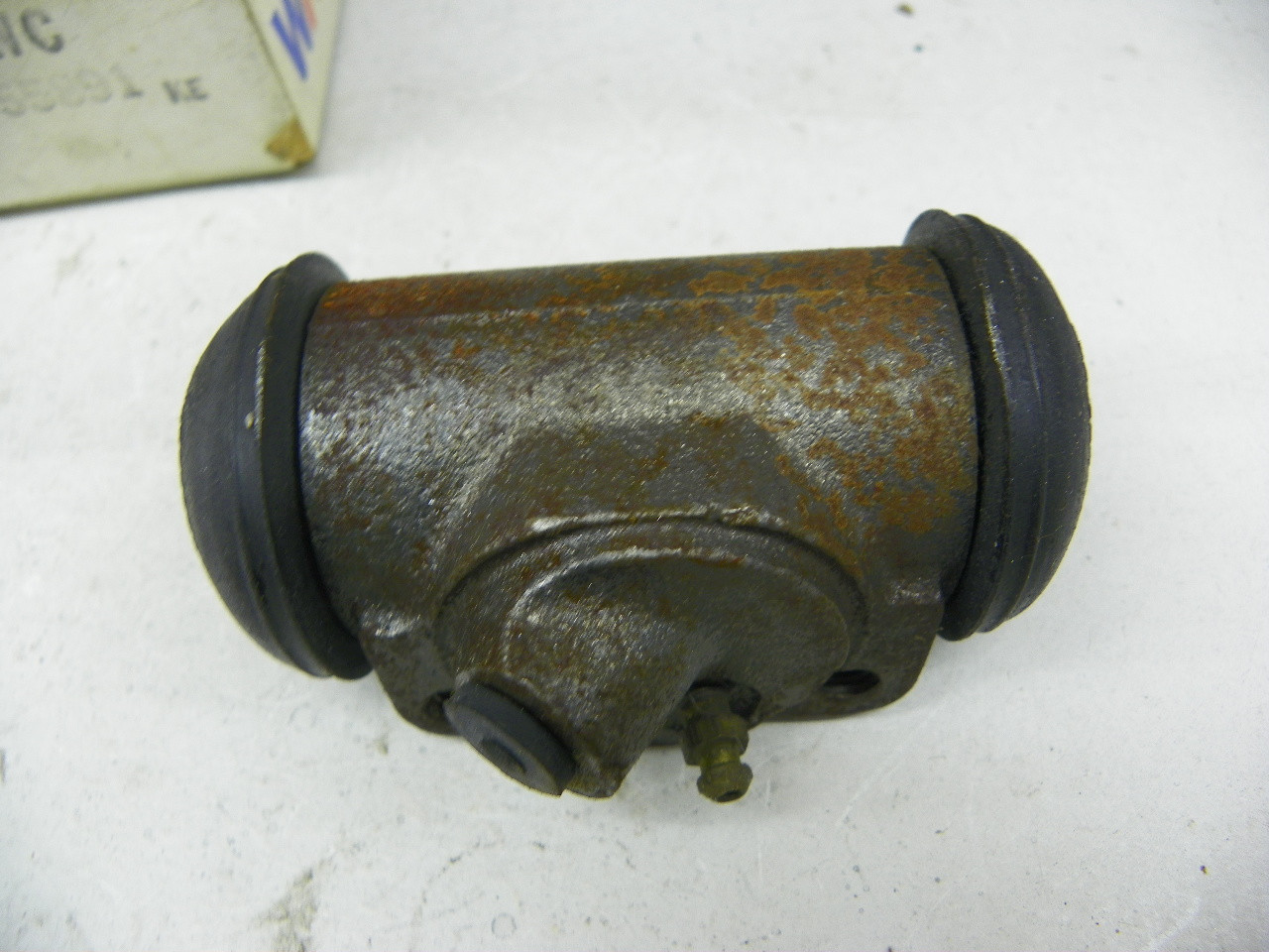 Wagner F55891 Wheel Cylinder for 1966-1983 Ford Mercury Right Hand Front restoration. - Image 4