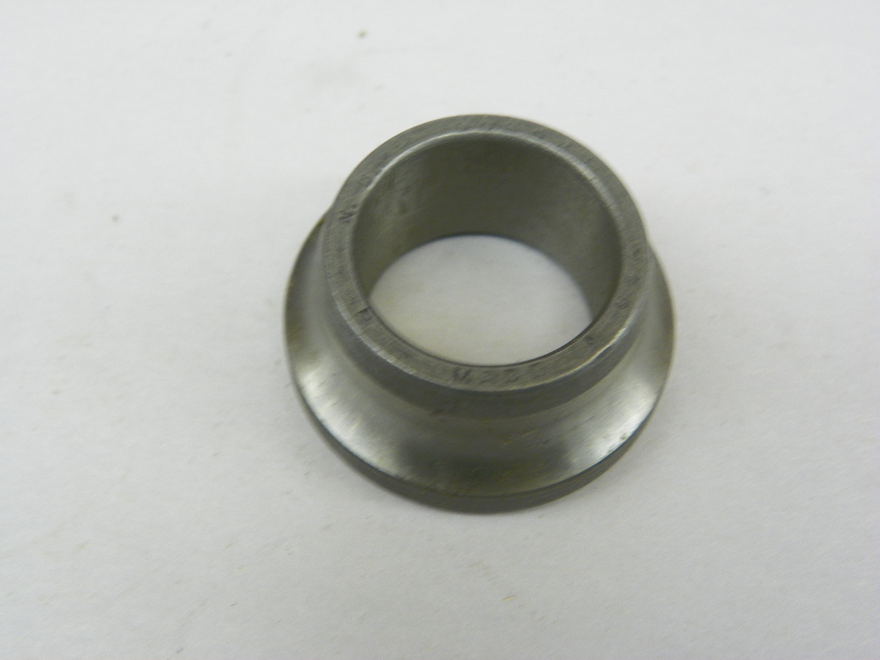 CJB 525 Cone Bearing NOS for vintage auto restoration - Image 3