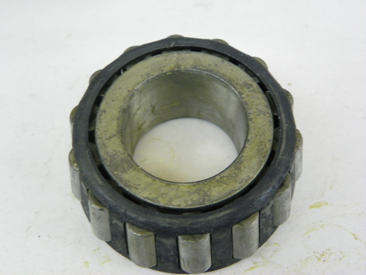 Vintage 3379 Tapered Roller Bearing NOS for classic car restoration. - Image 2