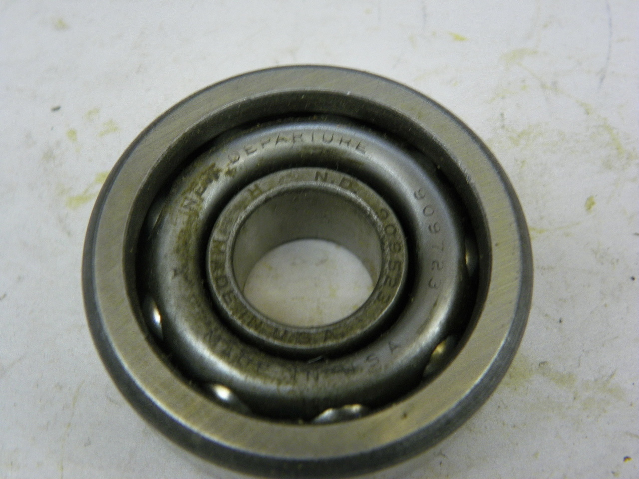 New Departure 909023 Ball Bearing for vintage auto part restoration. - Image 4