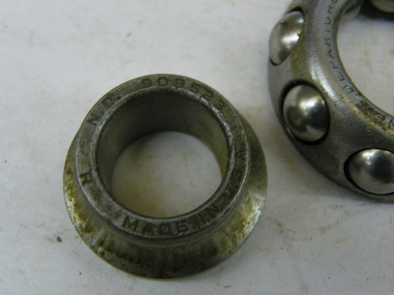 New Departure 909023 Ball Bearing for vintage auto part restoration. - Image 6