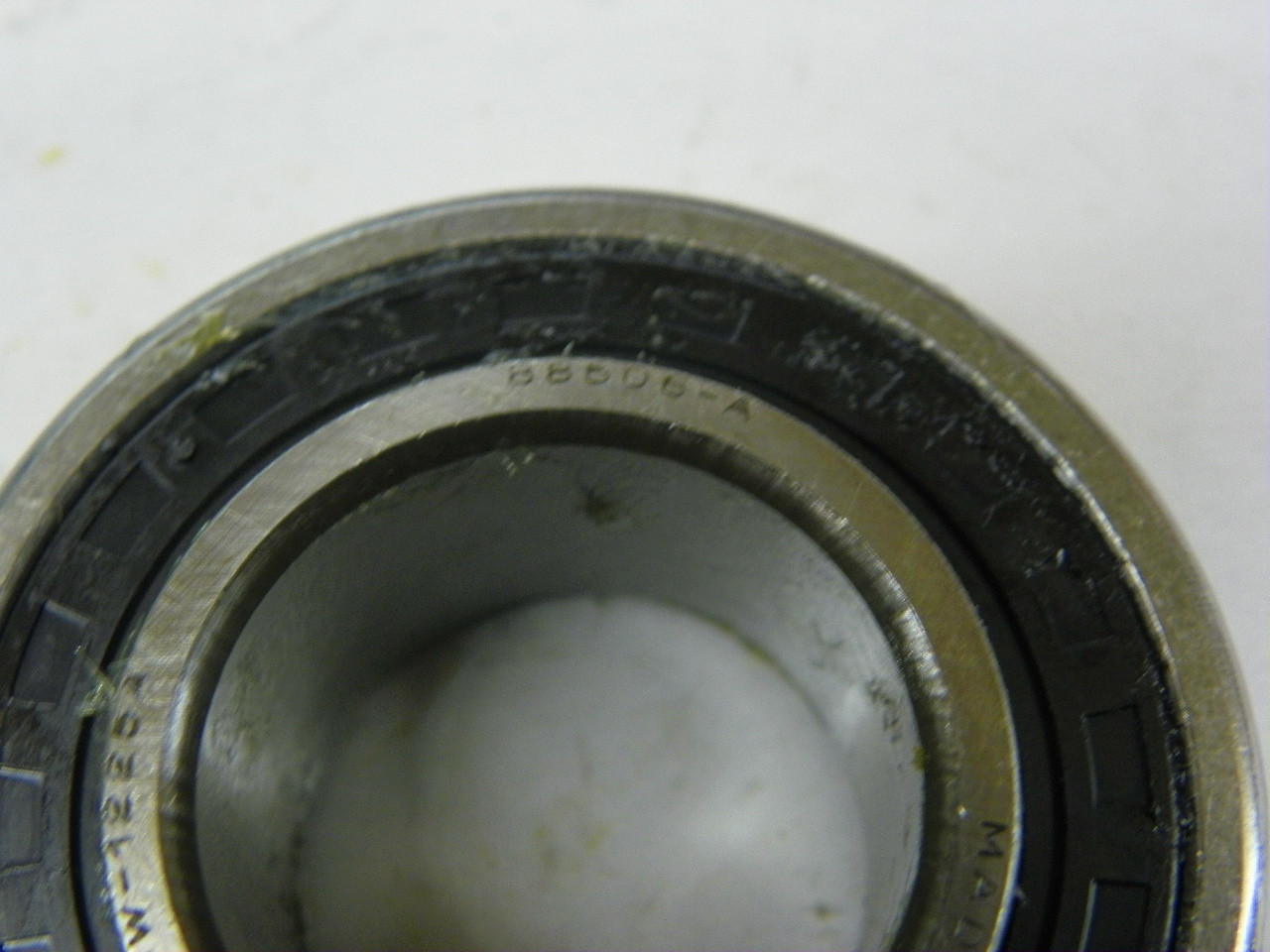 Green Ball Bearing 88506A Ball Bearing restoration. - Image 4