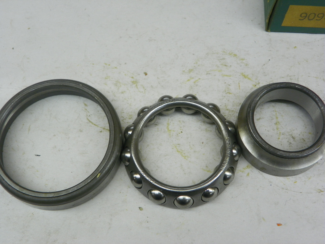 Green Ball Bearing Co. 909060 Ball Bearing NOS for vintage auto restoration. - Image 4