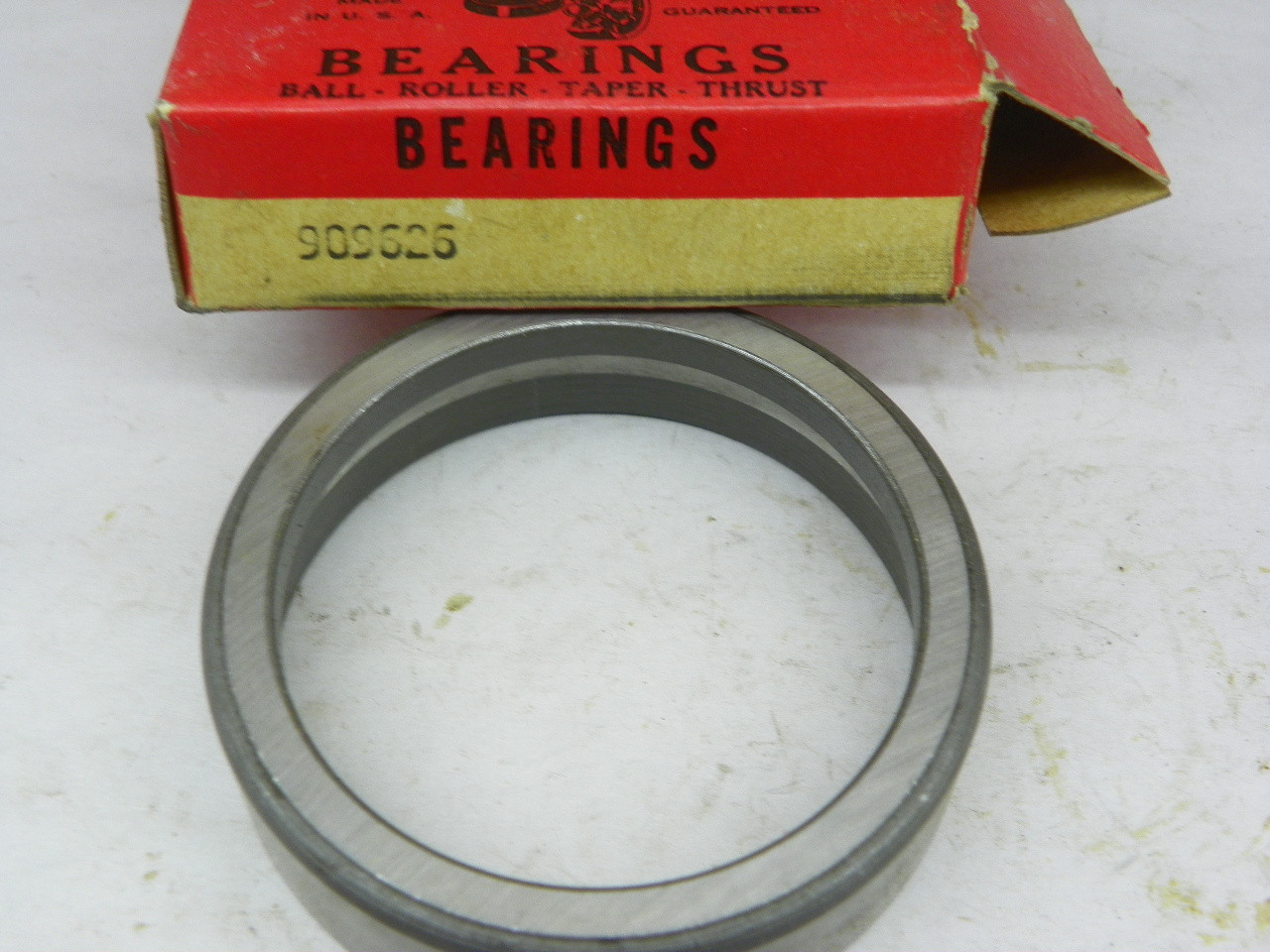 New Departure 909626 Bearing Race for vintage auto restoration - Image 1