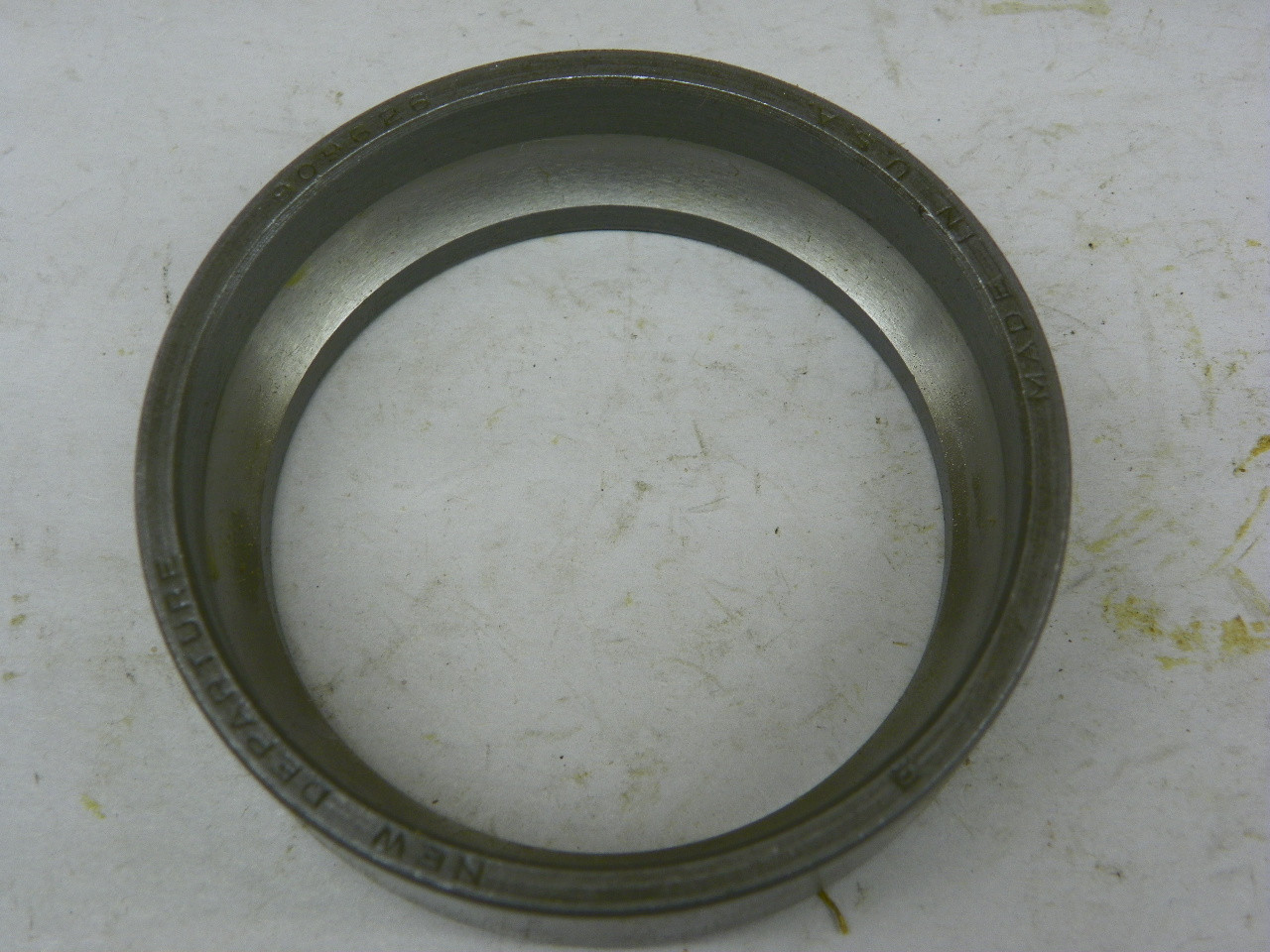 New Departure 909626 Bearing Race for vintage auto restoration - Image 4