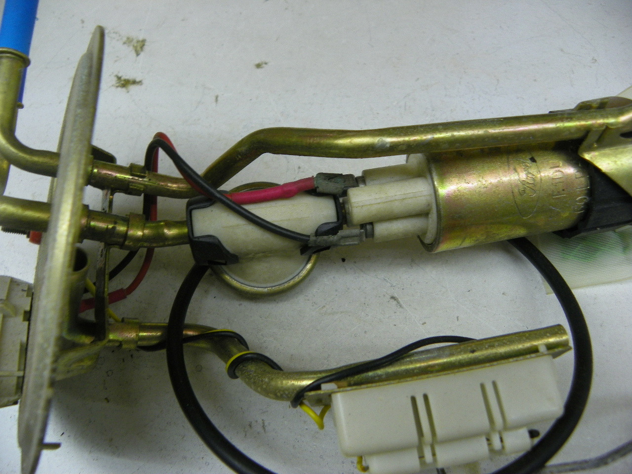 Ford F1DU-9350-D1A Fuel Pump Assembly for vintage Ford restoration. - Image 3