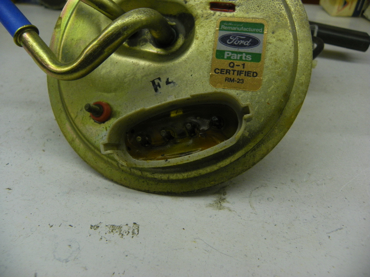 Ford F1DU-9350-D1A Fuel Pump Assembly for vintage Ford restoration. - Image 5