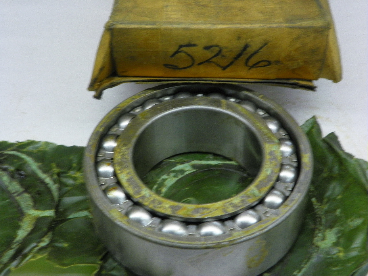 New Departure 5216 Ball Bearing NOS for vintage auto restoration. - Image 2