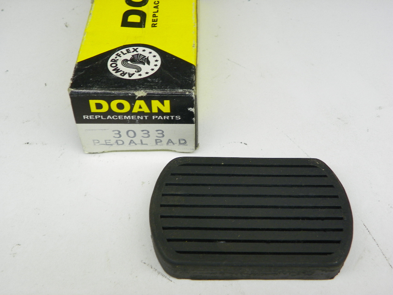 Doan 3033 Pedal Pad for 1953-58 Oldsmobile 1957-61 Ford Truck brake clutch restoration. - Image 1