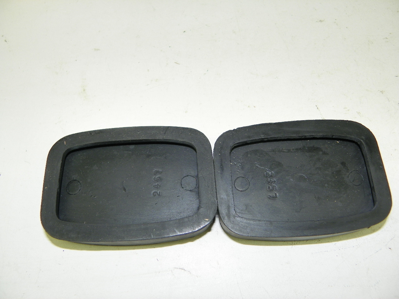 Vintage Replacement P-2457 Brake Clutch Pedal Pad for 1952-61 Ford Mercury restoration. - Image 5