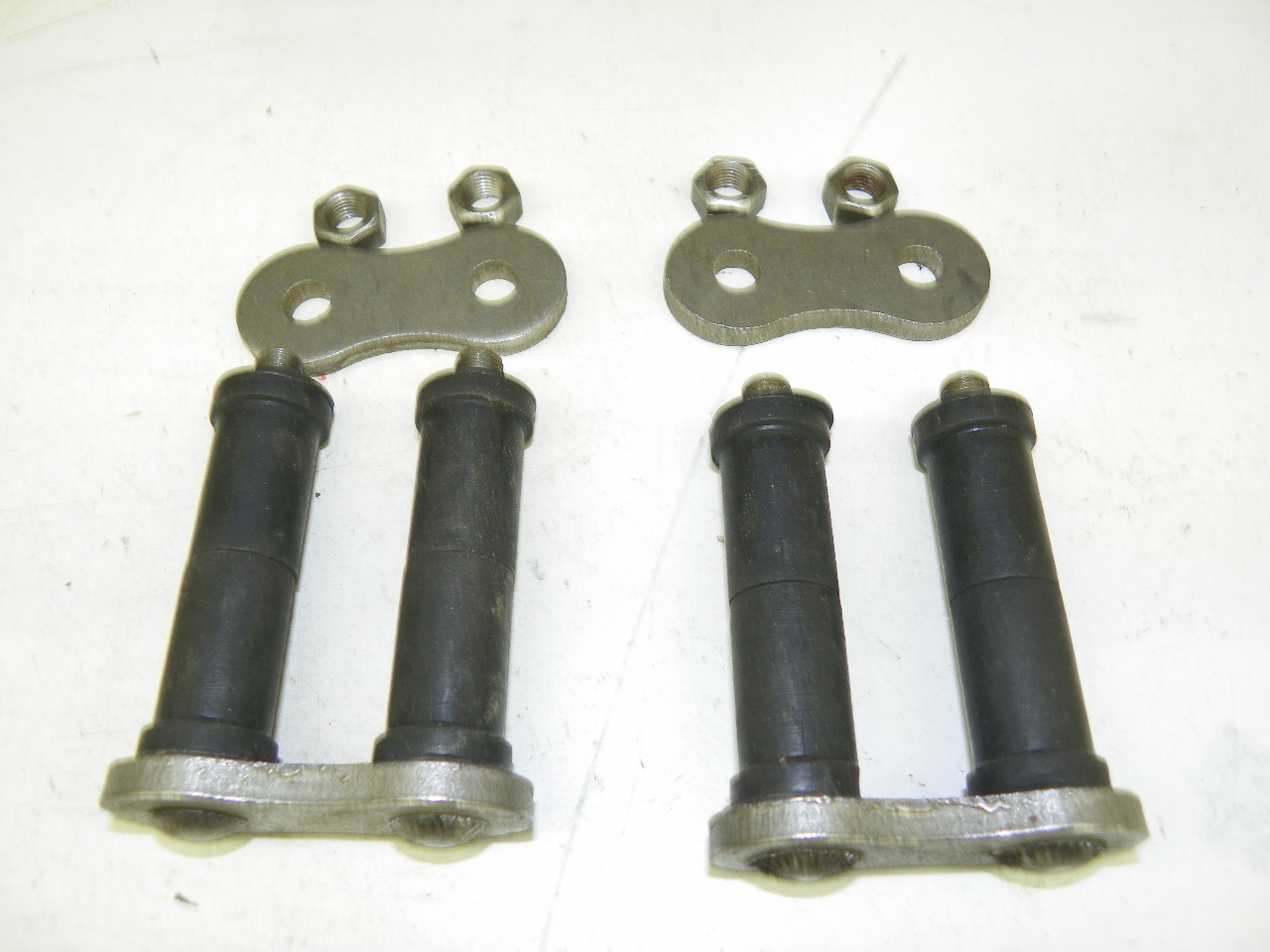 Bull Dog A721 Rear Shackle Set for 1935 1937-1942 Ford Passenger car restoration. - Image 3