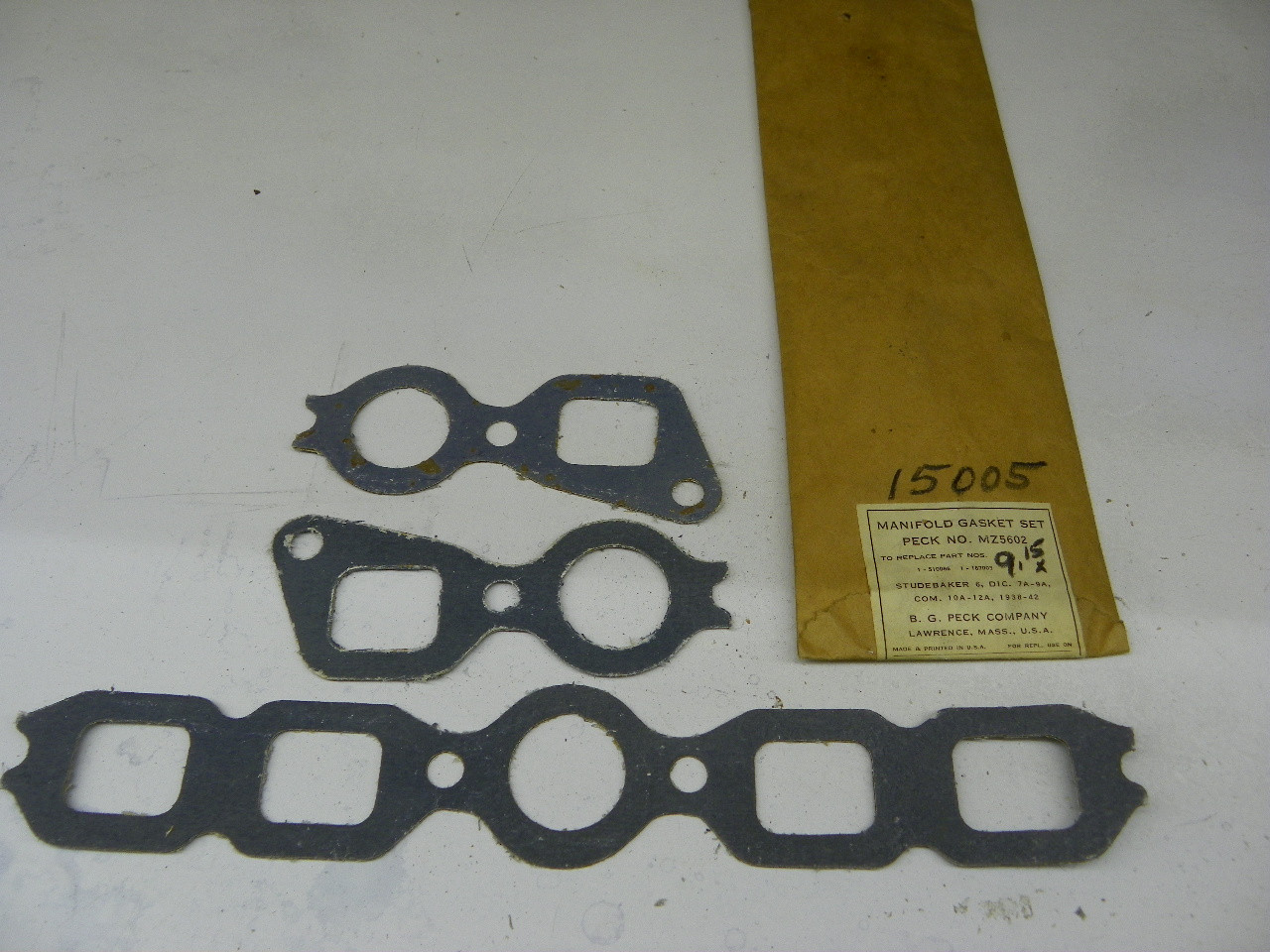 B. G. Peck MZ5602 Manifold Gasket Set for 1938-1942 Studebaker 6-Cyl restoration. - Image 1