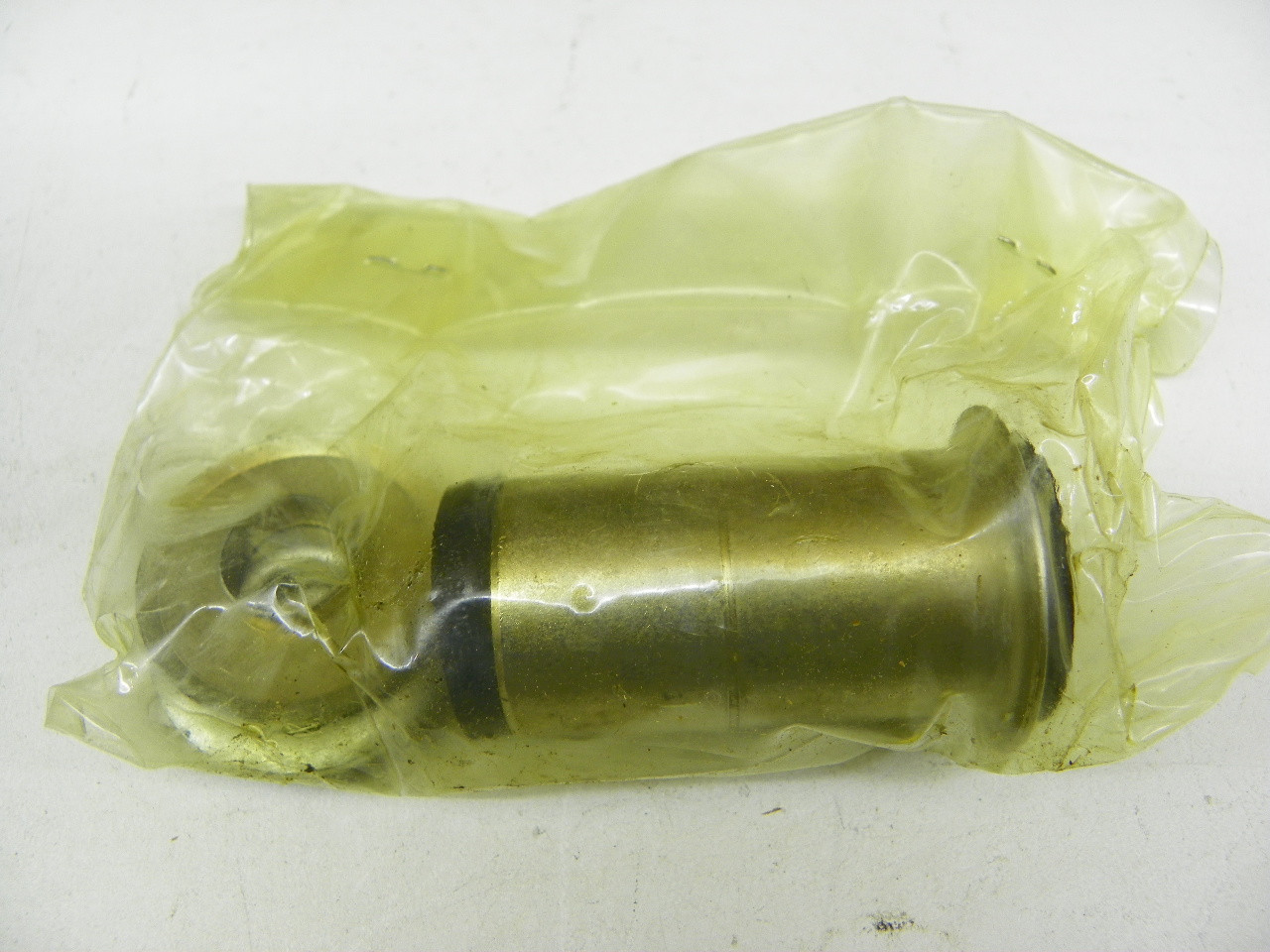 Moog FB322 Bushing for vintage auto part restoration. - Image 3