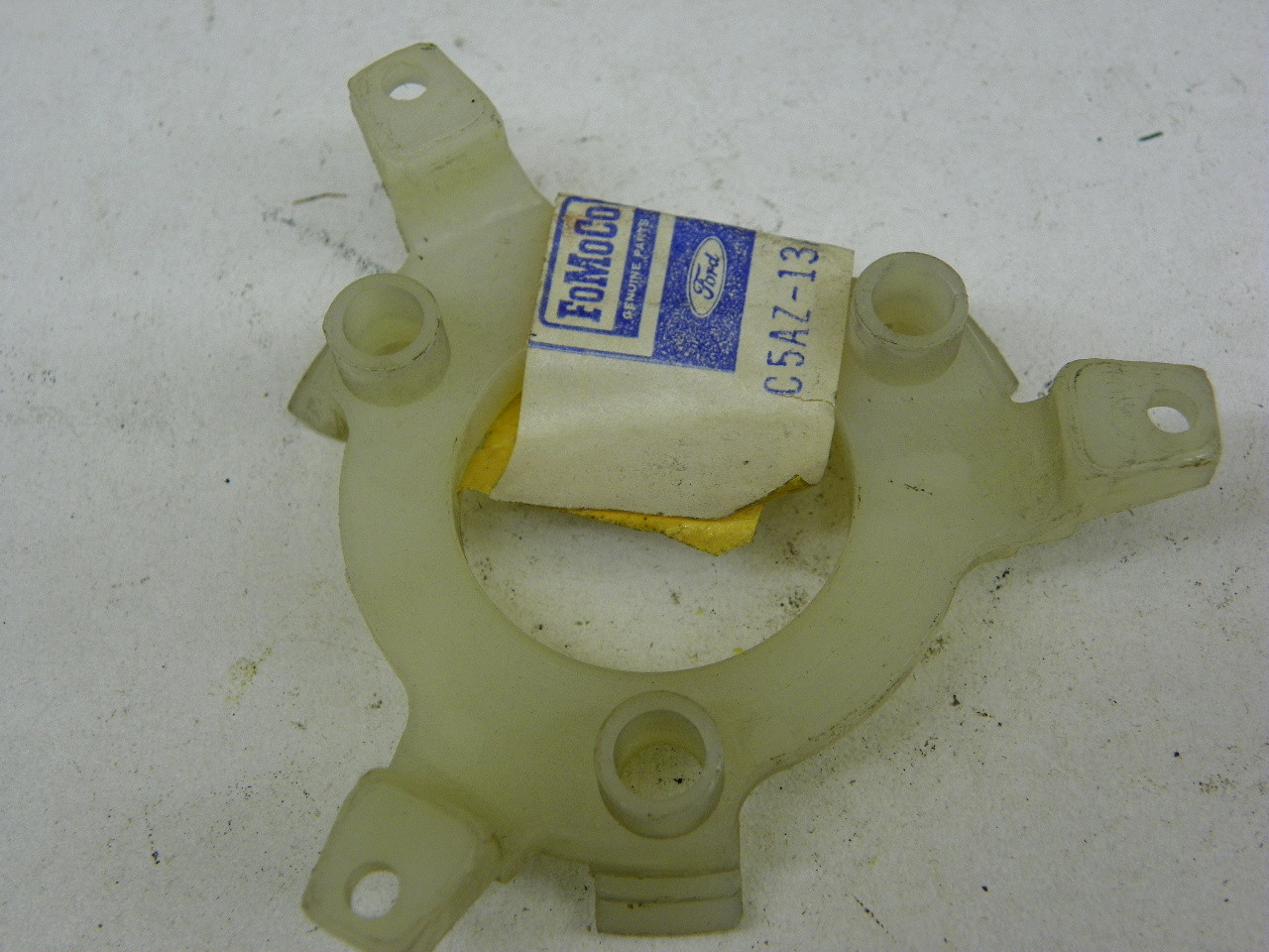 FoMoCo C5AZ-13A809-A1 Horn Plate Button Index for 1965-1966 Ford Galaxie restoration. - Image 3