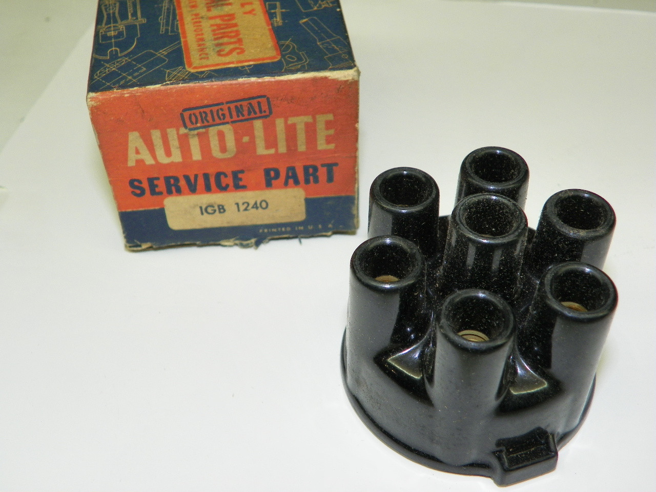 Auto-Lite IGB-1240 Distributor Cap for 1933-1948 Hudson Nash Packard Studebaker restoration. - Image 1