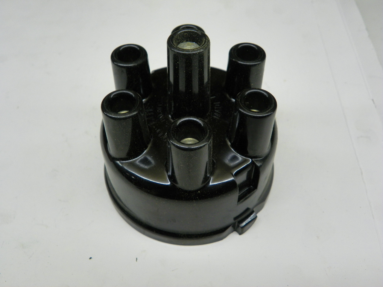 Autolite IAO-1003 Distributor Cap for 1949-1950 Chrysler DeSoto Dodge Plymouth Fargo (6) restoration. - Image 5