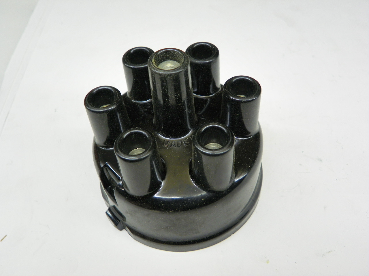 Autolite IAO-1003 Distributor Cap for 1949-1950 Chrysler DeSoto Dodge Plymouth Fargo (6) restoration. - Image 6
