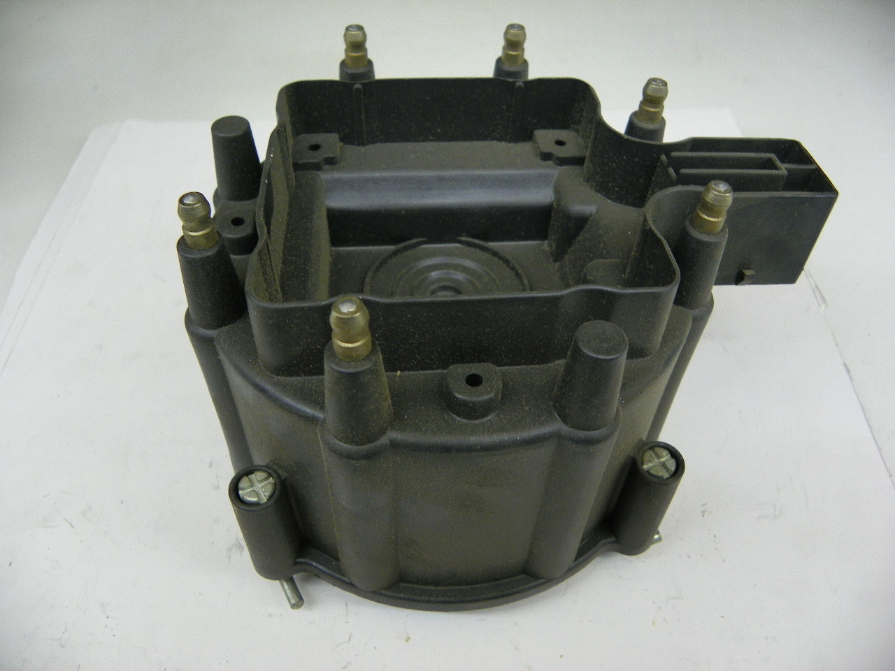 Atlas 421 Distributor Cap for vintage auto restoration - Image 3
