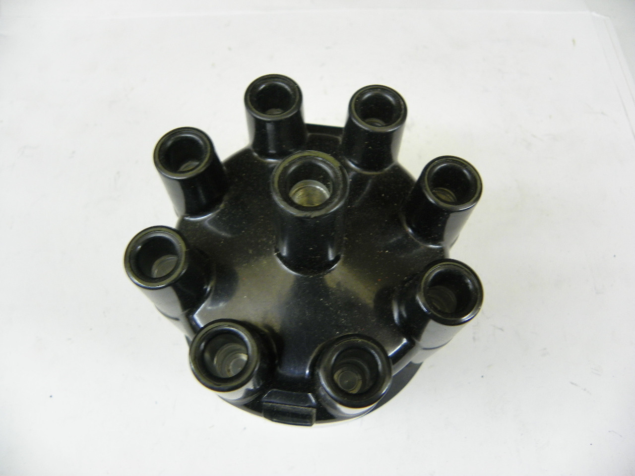 Standard Plus DR-428 Distributor Cap for vintage auto restoration - Image 4