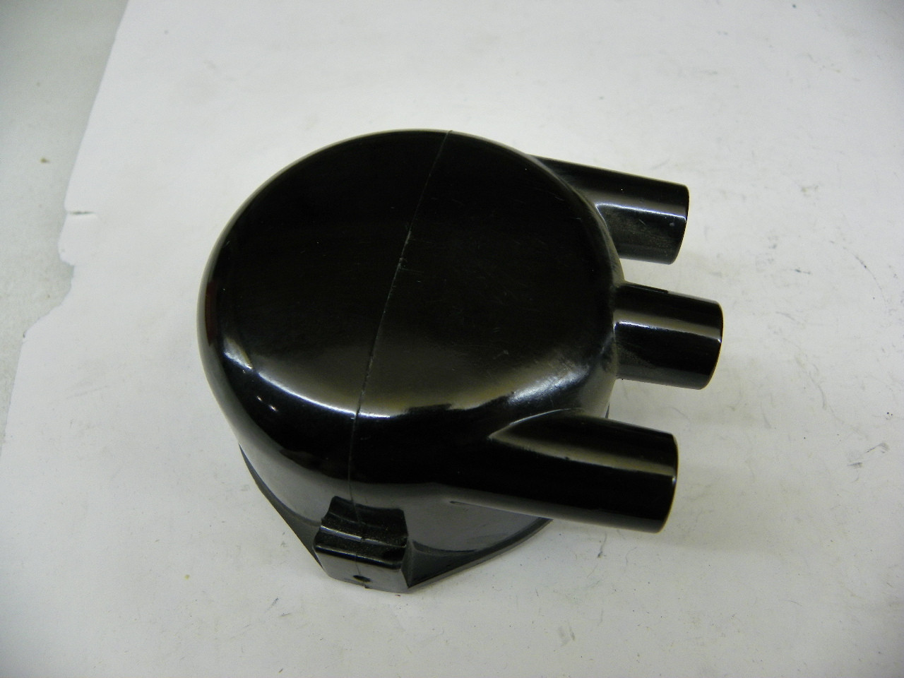 Standard DR-431 Distributor Cap for 1947-1953 John Deere 2-Cylinder Tractors ignition system restoration. - Image 5