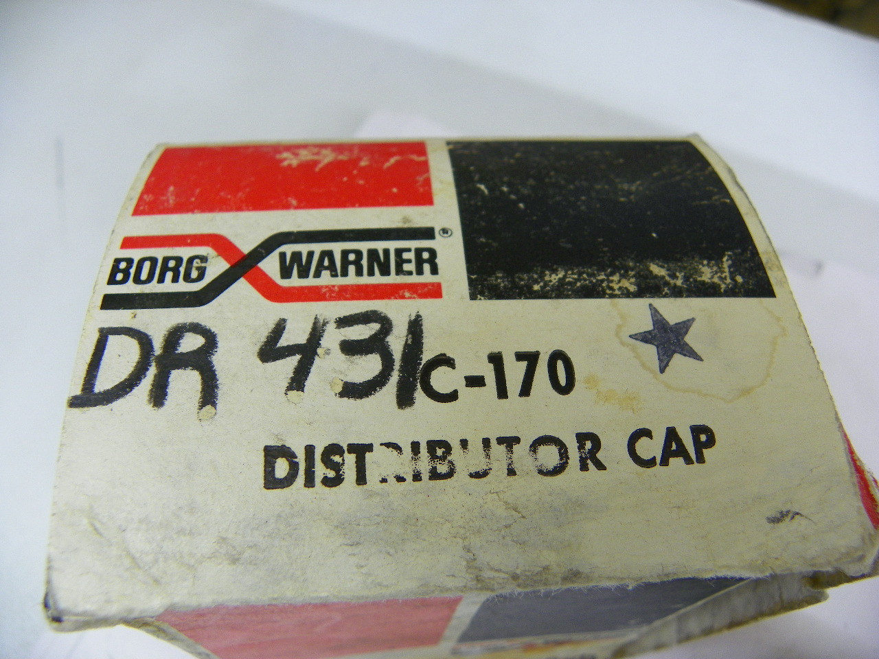 Borg Warner C-170 Distributor Cap for 1947-1957 John Deere Tractors restoration. - Image 3