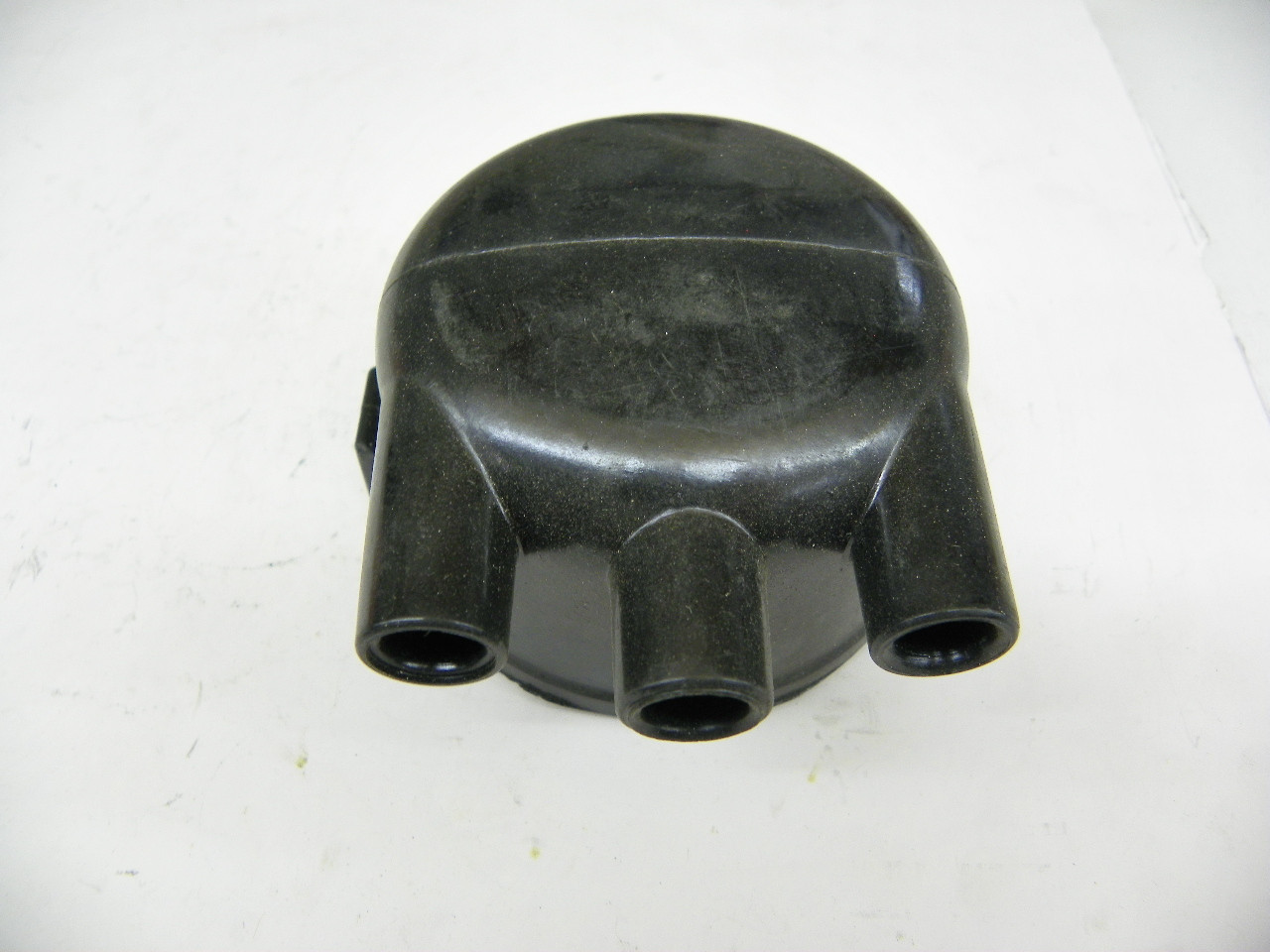 Borg Warner C-170 Distributor Cap for 1947-1957 John Deere Tractors restoration. - Image 4