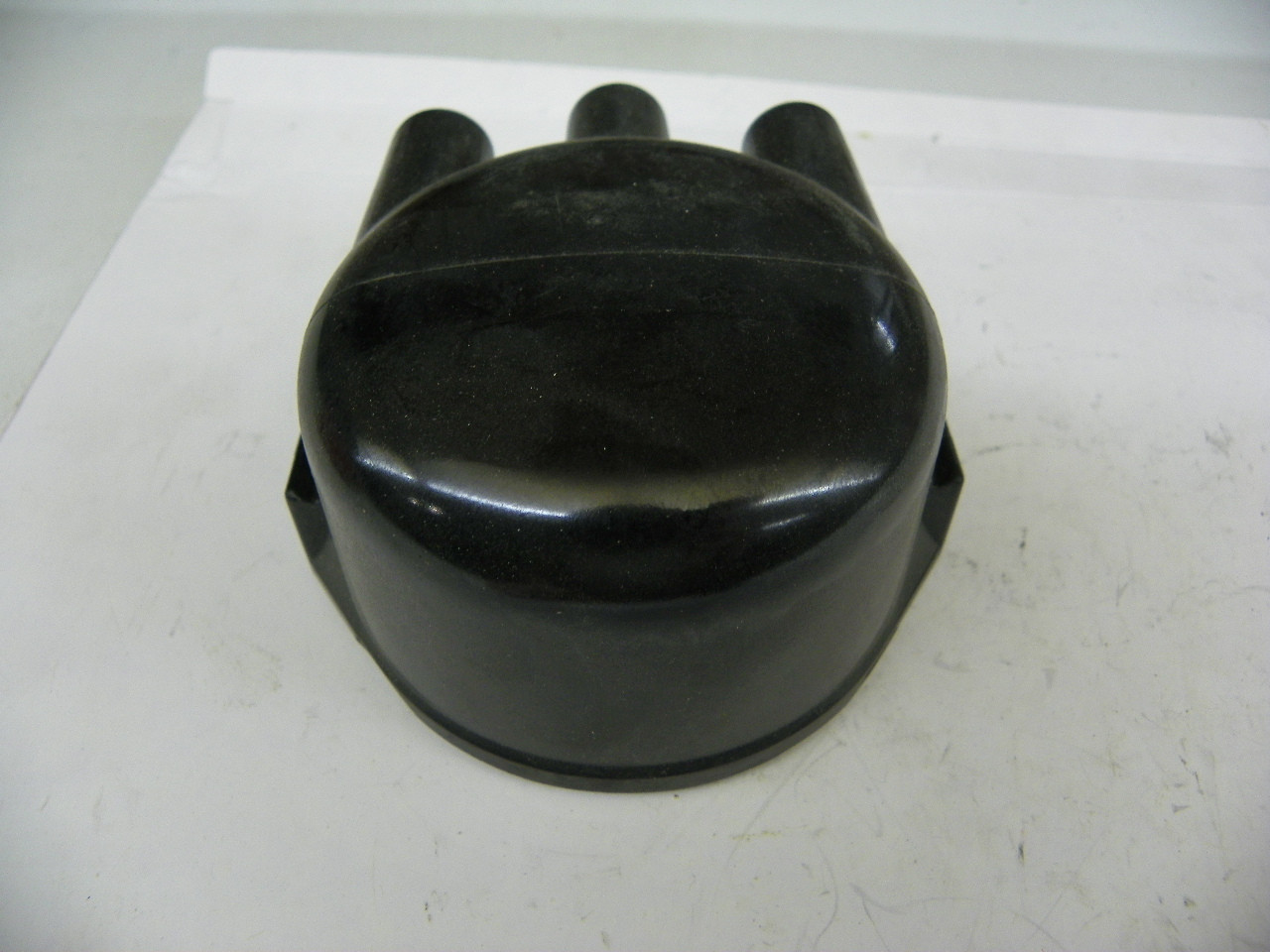 Borg Warner C-170 Distributor Cap for 1947-1957 John Deere Tractors restoration. - Image 6