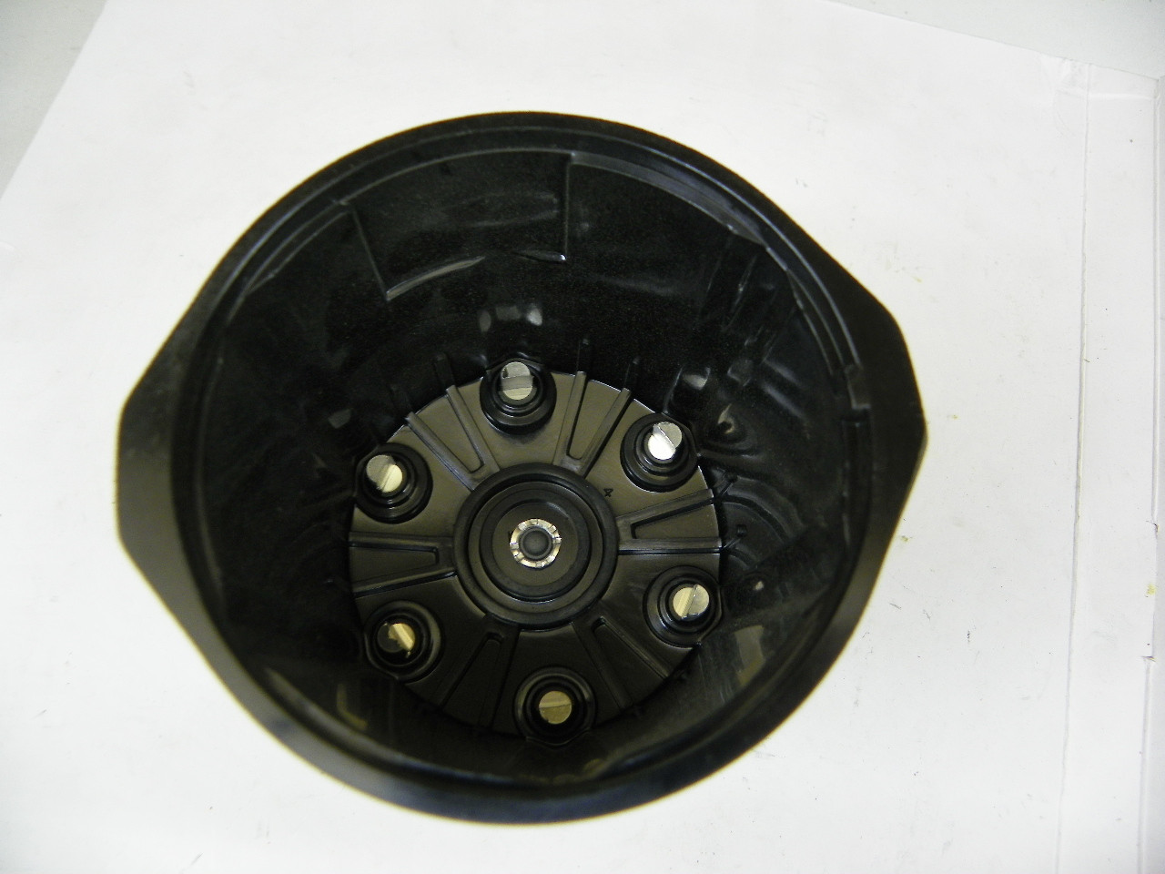Standard DR433 Distributor Cap for 1960-1961 Chevrolet 6-Cylinder restoration. - Image 9