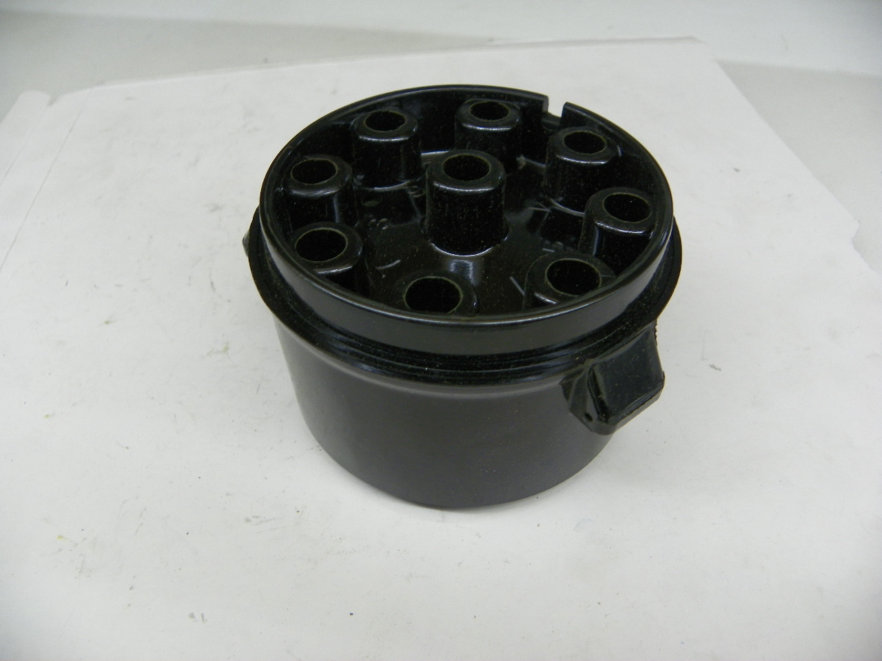 Niehoff FF-70A Distributor Cap for 1946-1947 Ford Deluxe Super Deluxe 1946-1948 Mercury Eight Flathead V8 restoration. - Image 5