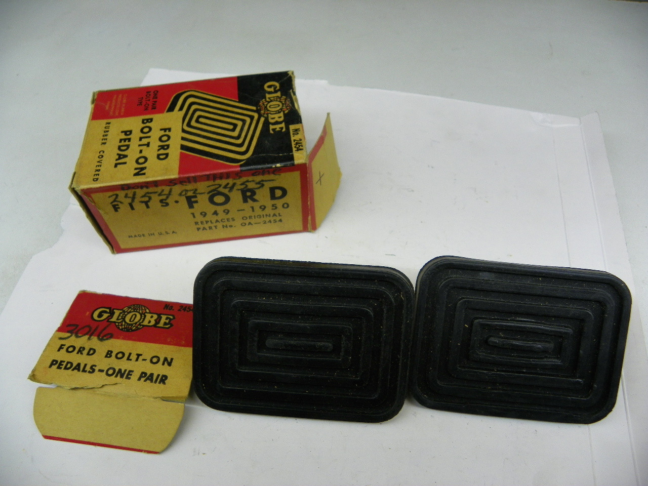 Globe 2454 Bolt-On Pedal Pads for 1949-1950 Ford Car Truck restoration. - Image 1