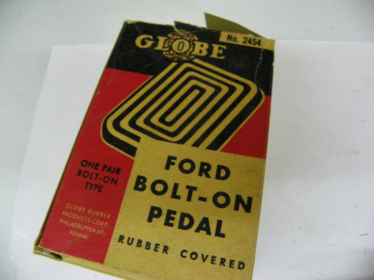 Globe 2454 Bolt-On Pedal Pads for 1949-1950 Ford Car Truck restoration. - Image 3