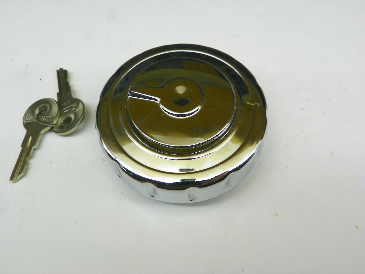 Stant G-90A Locking Vented Gas Cap for 1928-1966 Buick Chevrolet Ford GMC Dodge Plymouth Studebaker trucks and cars restoration. - Image 6