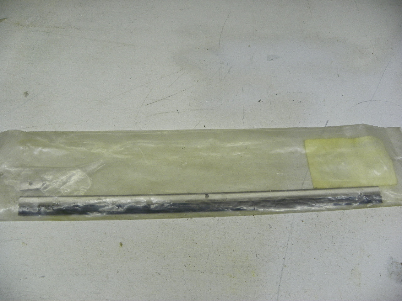 ANCO 54-15 15" Ten-Edge Heavy Duty Wiper Blade for flat windshields restoration. - Image 7